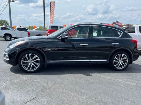 Used 2017 INFINITI QX50 2WD w/ Deluxe Touring Package image 4