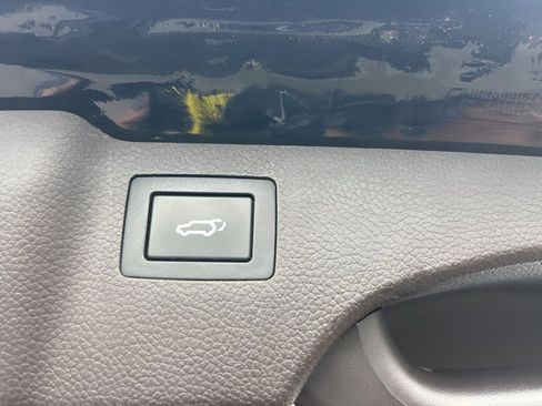 Used 2015 Hyundai Santa Fe Sport w/ Option Group 04 FWD image 15