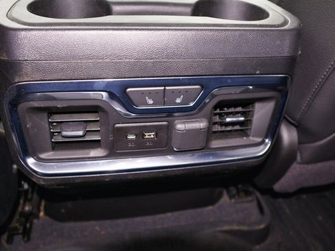 Used 2020 GMC Sierra 3500 Denali w/ Denali Ultimate Package image 12