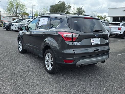 Used 2018 Ford Escape SE w/ SE Sync 3 Package image 7