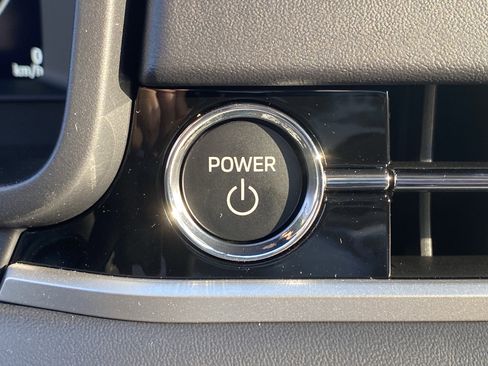 New 2025 Mitsubishi Outlander SE AWD/4WD image 9