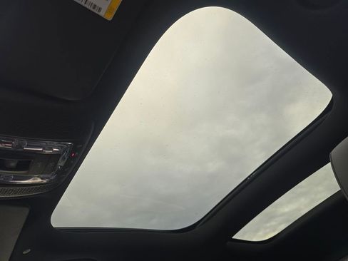 Certified 2021 Mercedes-Benz GLA 250 4MATIC image 3