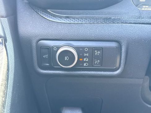 Used 2023 Ford Explorer ST-Line AWD/4WD image 37