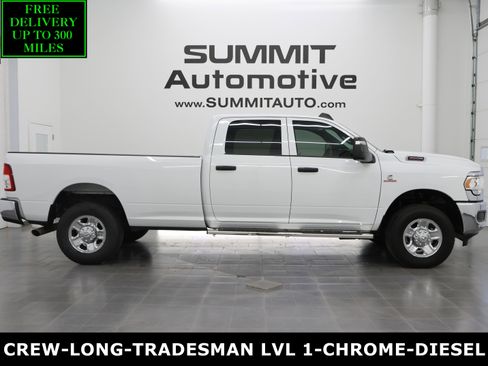 Used 2024 RAM 3500 Tradesman w/ Chrome Appearance Group AWD/4WD image 1