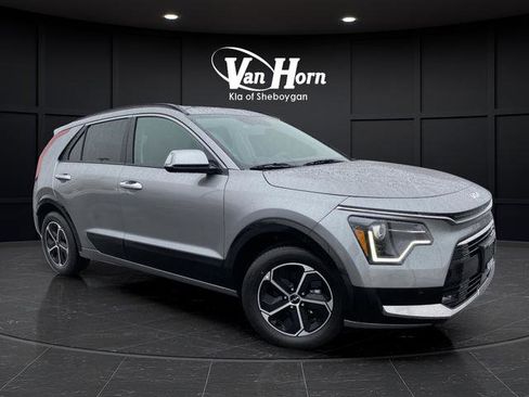 New 2026 Kia Niro SX image 1