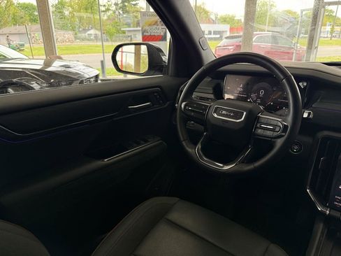 Used 2024 GMC Acadia AT4 w/ Luxury Package AWD/4WD image 41