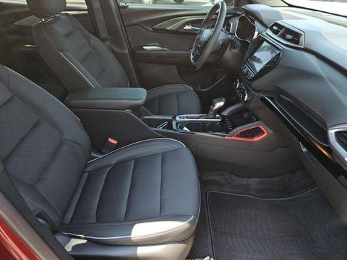 Used 2023 Chevrolet TrailBlazer RS w/ Convenience Package image 28