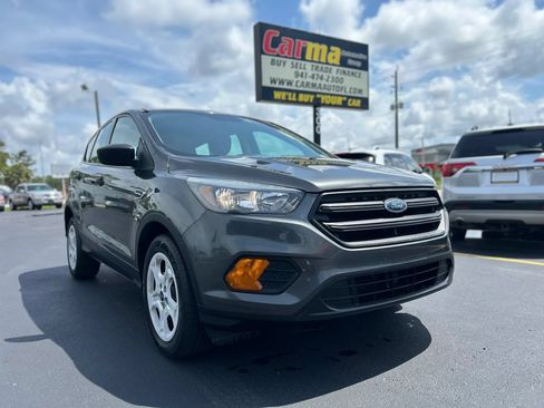 Used 2018 Ford Escape S FWD image 3