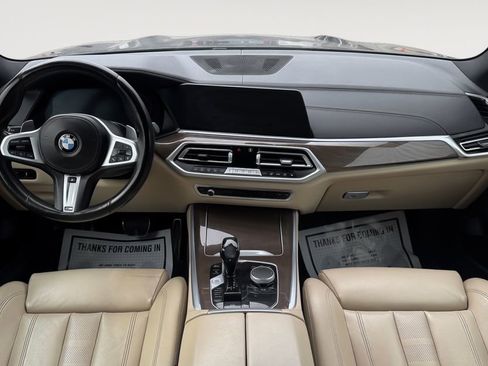 Used 2021 BMW X5 xDrive40i w/ M Sport Package AWD/4WD image 16