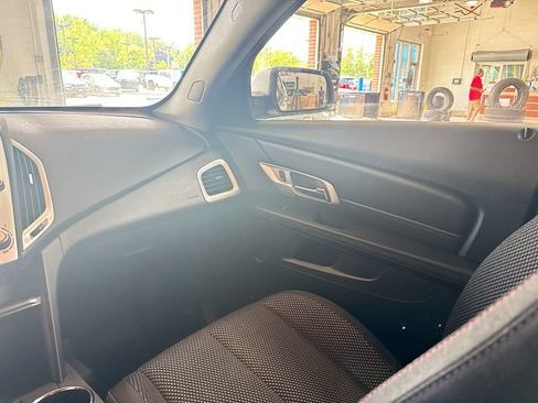 Used 2017 GMC Terrain SLE w/ Driver Alert Package I AWD/4WD image 22