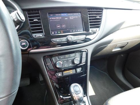 Used 2022 Buick Encore Preferred w/ Safety Package AWD/4WD image 34