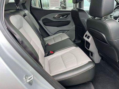 Used 2020 GMC Terrain SLT w/ Preferred Package image 9