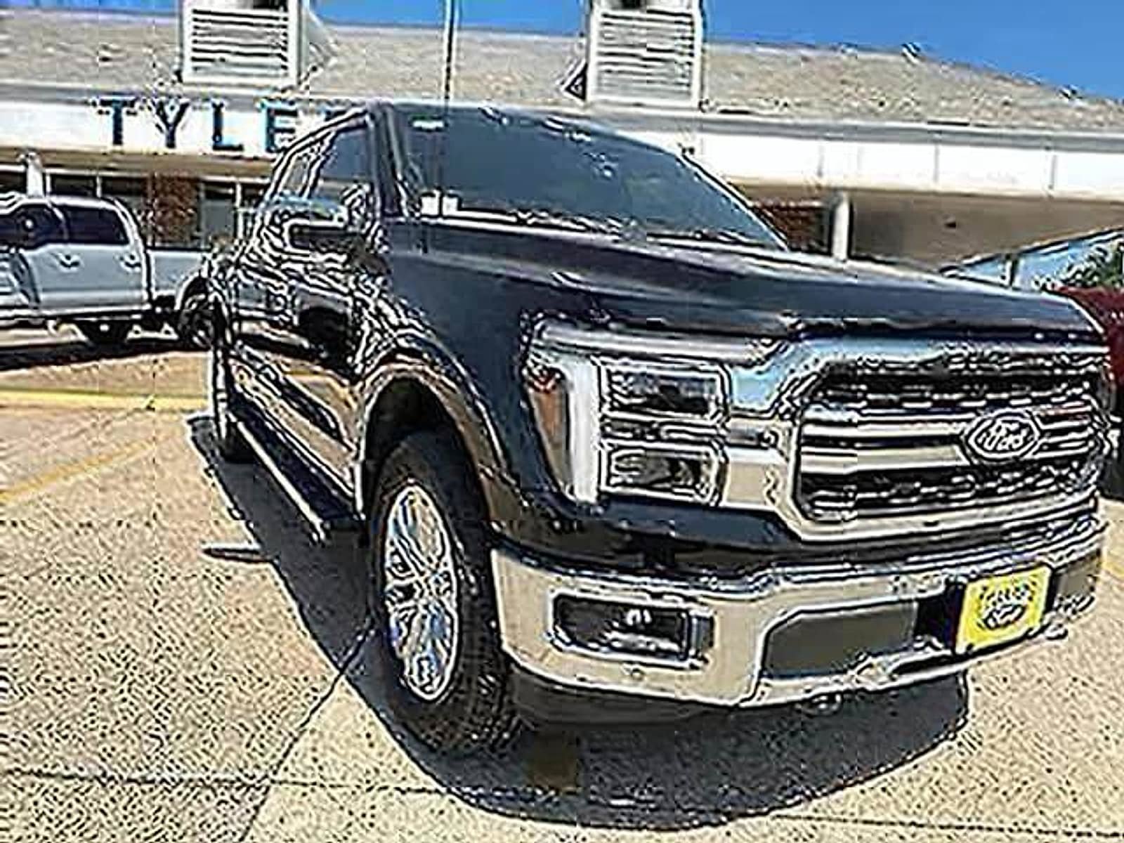 Used 2025 Ford F150 Lariat w/ Equipment Group 502A High AWD/4WD image 2
