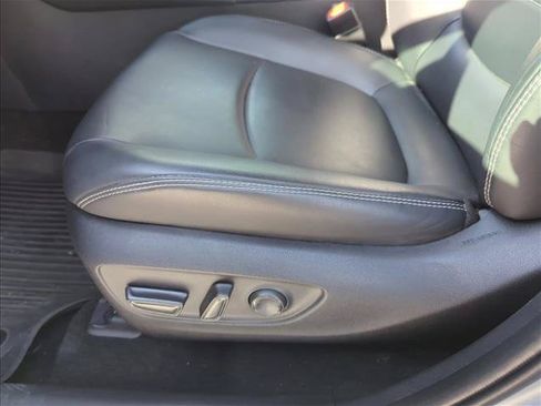 Used 2023 Toyota RAV4 XLE Premium FWD image 11