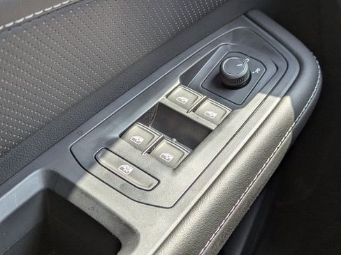 New 2026 Volkswagen Atlas Cross Sport SE FWD image 23