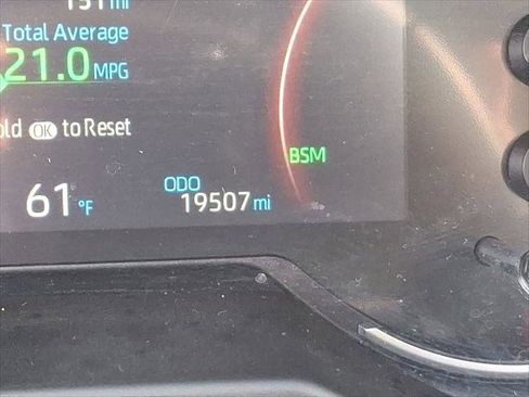 Certified 2023 Toyota RAV4 XLE Premium AWD/4WD image 15