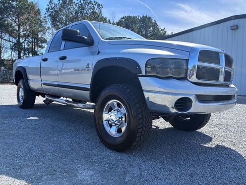 Used 2005 Dodge Ram 2500 Truck SLT image 3