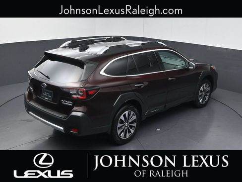 Used 2025 Subaru Outback Touring XT AWD/4WD image 27