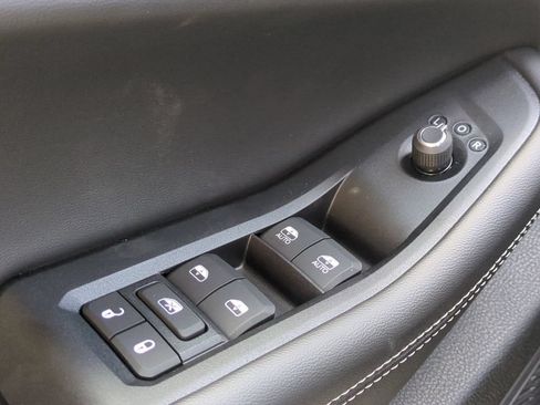 New 2026 Jeep Grand Cherokee Limited RWD image 26