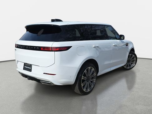 New 2026 Land Rover Range Rover Sport Dynamic SE image 5