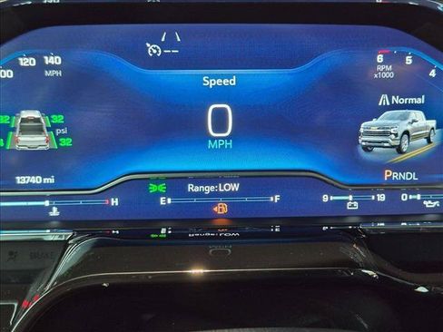 Used 2025 Chevrolet Silverado 1500 LT w/ Texas Edition Plus RWD image 11