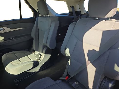 Used 2025 Ford Explorer Active image 14