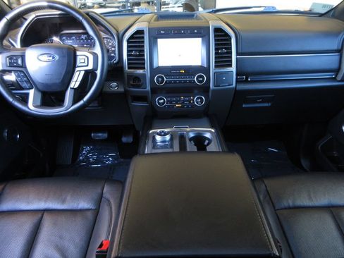 Used 2020 Ford Expedition XLT w/ Equipment Group 202A RWD image 22