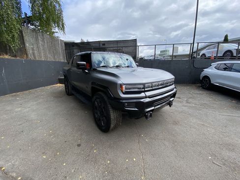 Used 2026 GMC Hummer EV 4x4 Crew Cab w/ Carbon Fiber Edition Package image 8