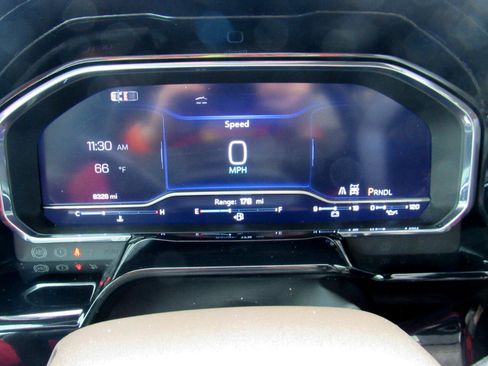 Used 2024 Chevrolet Silverado 3500 LTZ w/ LTZ Convenience Package image 26