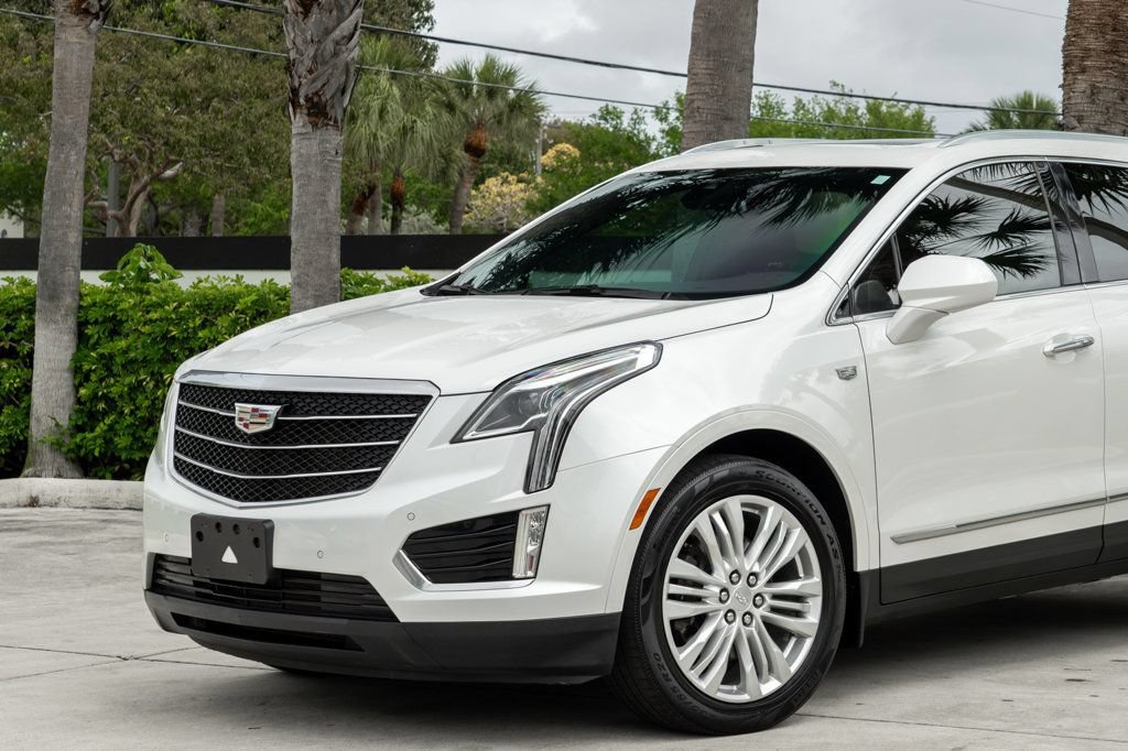 Used 2018 Cadillac XT5 Premium Luxury AWD/4WD image 2