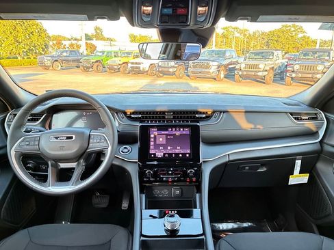 New 2025 Jeep Grand Cherokee L Laredo w/ Luxury Tech Group I image 13