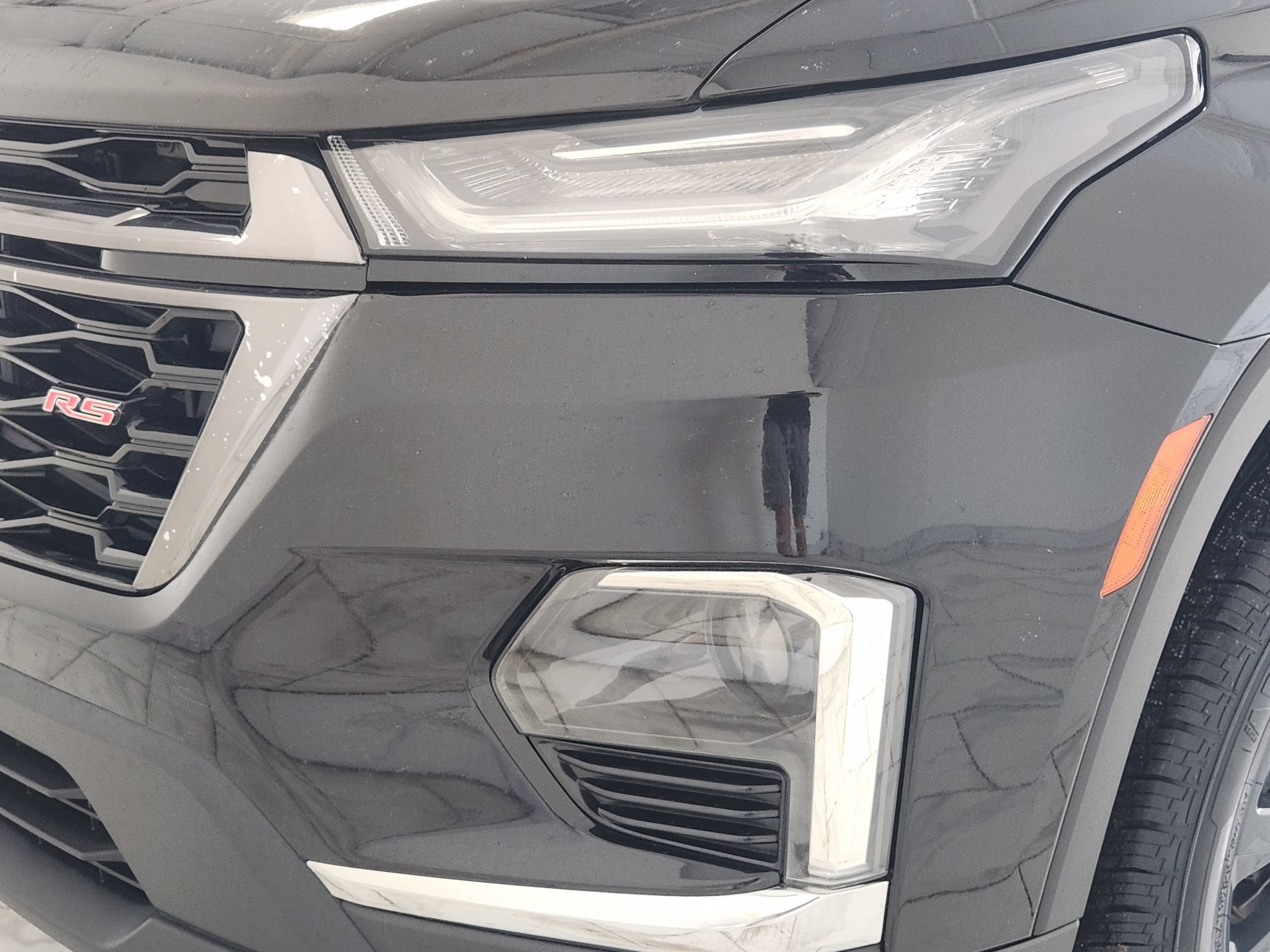 Used 2024 Chevrolet Traverse RS FWD image 9
