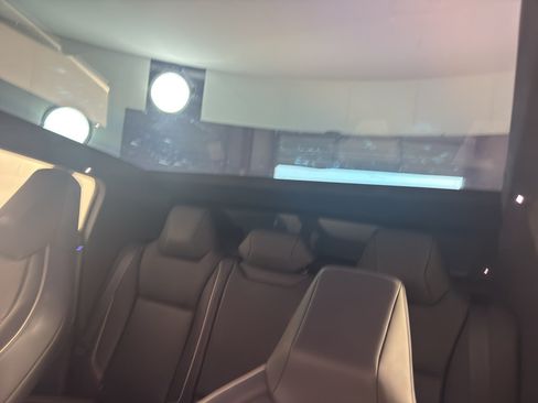 Used 2024 Tesla Cybertruck AWD Crew Cab image 18