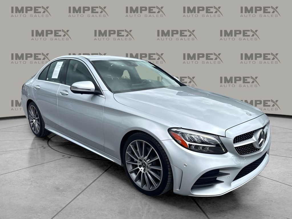 Used 2021 Mercedes-Benz C 300 Sedan image 4