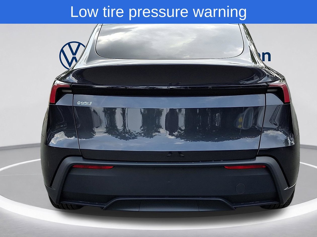 Used 2026 Tesla Model Y AWD image 5