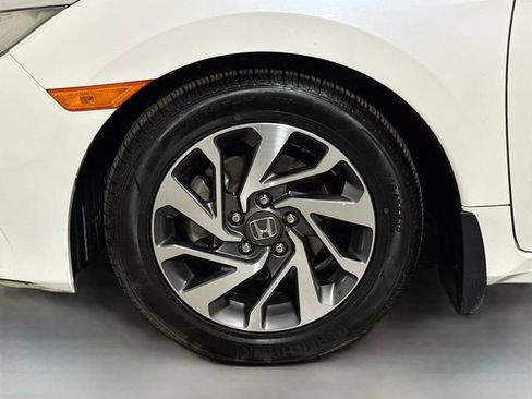 Used 2018 Honda Civic EX image 28