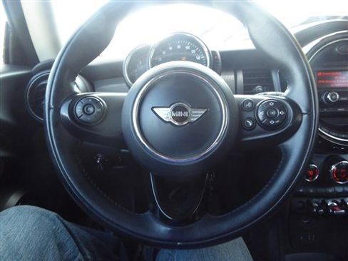 Used 2016 MINI Cooper 2-Door Hardtop image 13