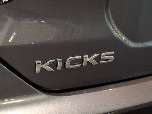 Used 2023 Nissan Kicks SV FWD image 27