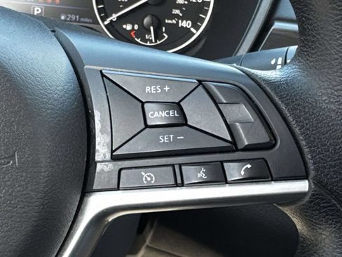 Used 2024 Nissan Altima 2.5 SV FWD image 19