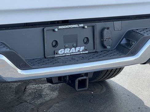 New 2026 RAM 1500 Laramie AWD/4WD image 7
