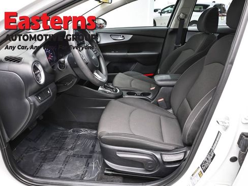 Used 2023 Kia Forte LXS FWD image 13