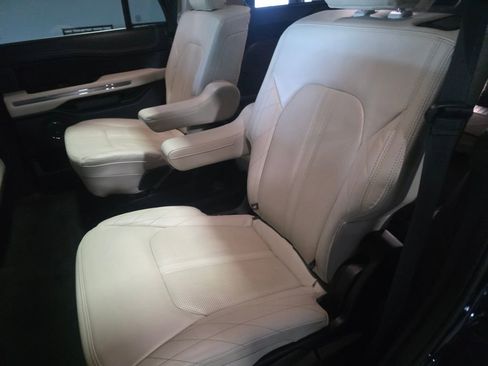 Used 2021 Ford Expedition Platinum AWD/4WD image 17