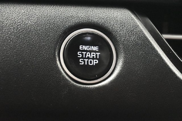 Used 2024 Kia Seltos EX FWD image 27