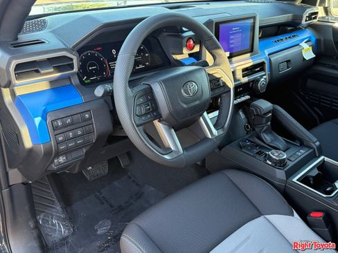 New 2026 Toyota Tacoma TRD Off-Road AWD/4WD image 18