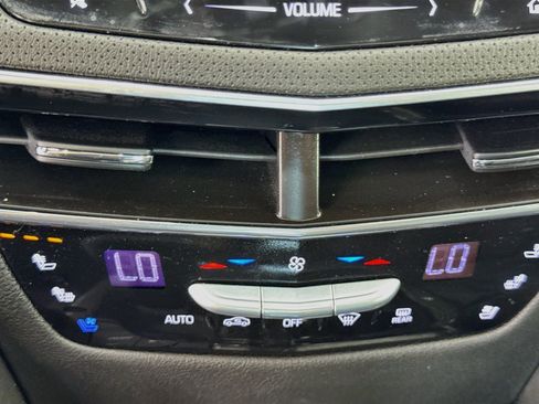 Used 2020 Cadillac CT6 V w/ LPO, Premium Carpet Package AWD/4WD image 18