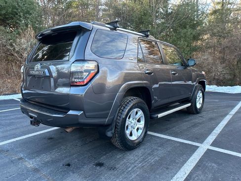 Used 2019 Toyota 4Runner SR5 image 5