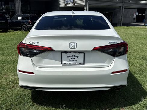 Used 2023 Honda Civic Sport image 6