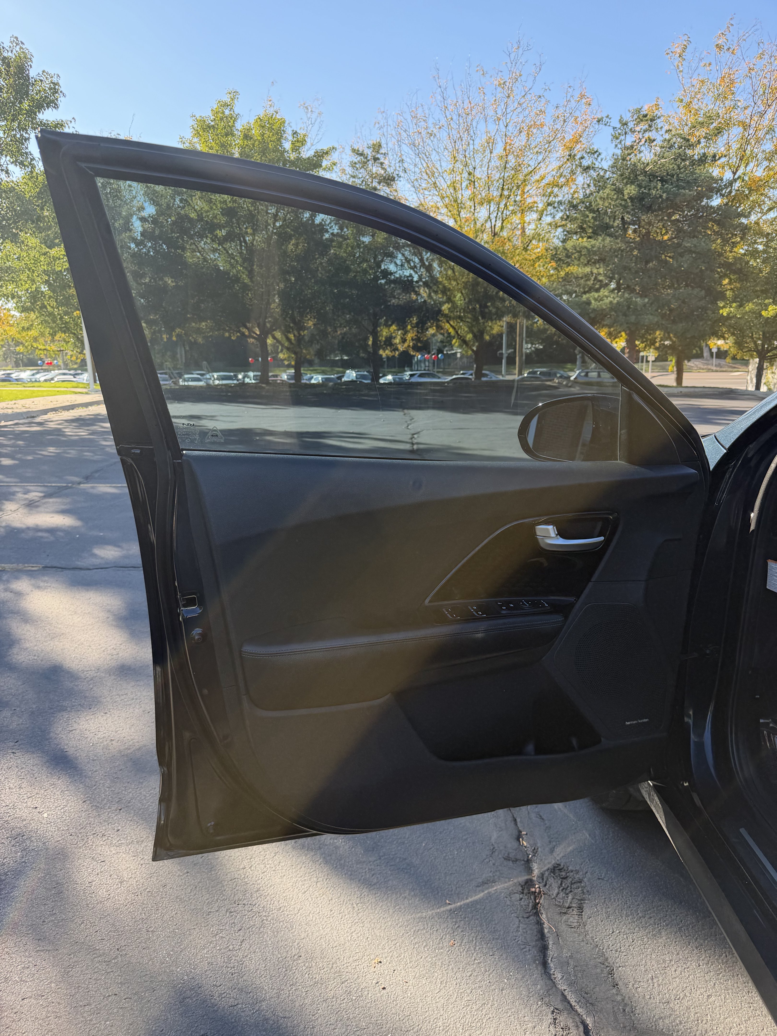 Used 2022 Kia Niro EX Premium FWD image 17