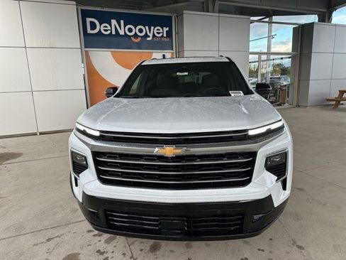 New 2026 Chevrolet Traverse High Country w/ LPO, Floor Liner Package image 2