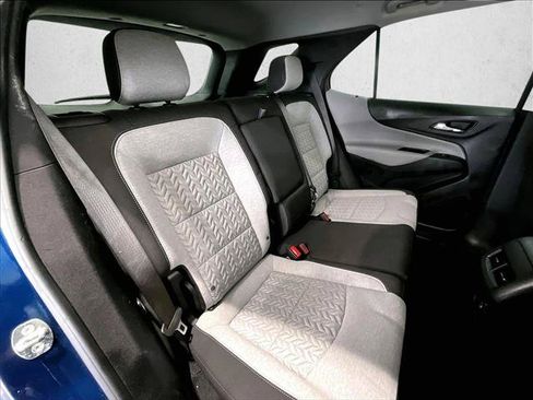 Used 2022 Chevrolet Equinox LS FWD image 29